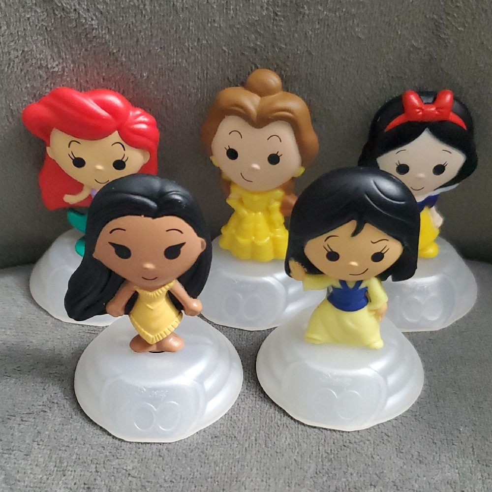 Assorted Disney 100 Mc Donalds Toy Lot#9
